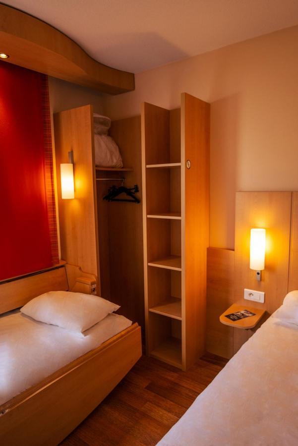 Ibis Guingamp Hotel Ploumagoar Екстериор снимка