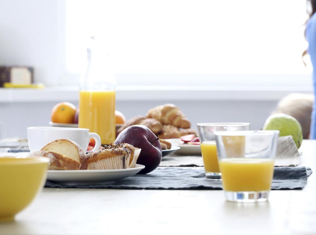 Hotel Ibis Guingamp Coeur De Bretagne Ploumagoar Екстериор снимка